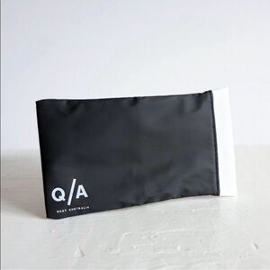 NWT QUAY AUSTRALIA SUNGLASSES EYEWEAR CASE